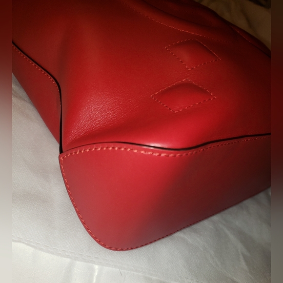 ❤ Red Gucci Hobo Shoulder Handbag Gold Purse Bag Gucci Apollo - Picture 3 of 8